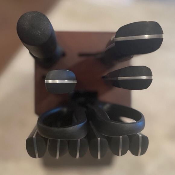 Henckels Dynamic edge knife set 12 pc with block NEW in BOX - Picture 9 of 11